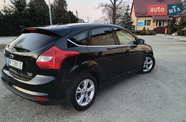 Хэтчбек Ford Focus 2013 в 