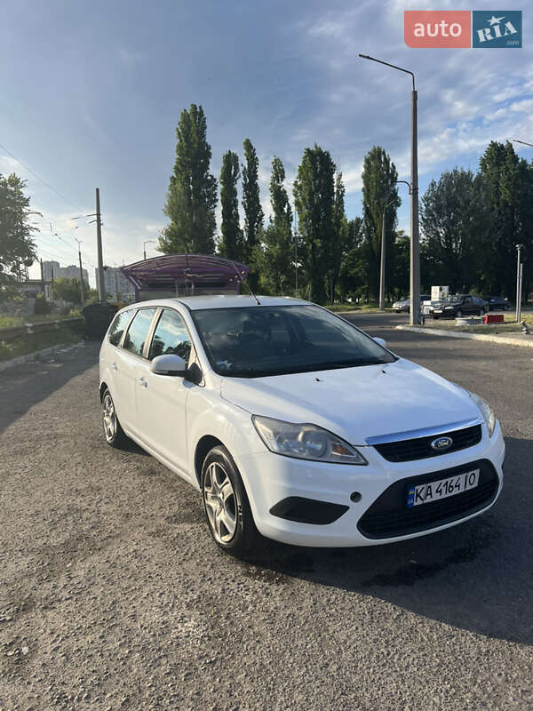 Универсал Ford Focus 2010 в Киеве