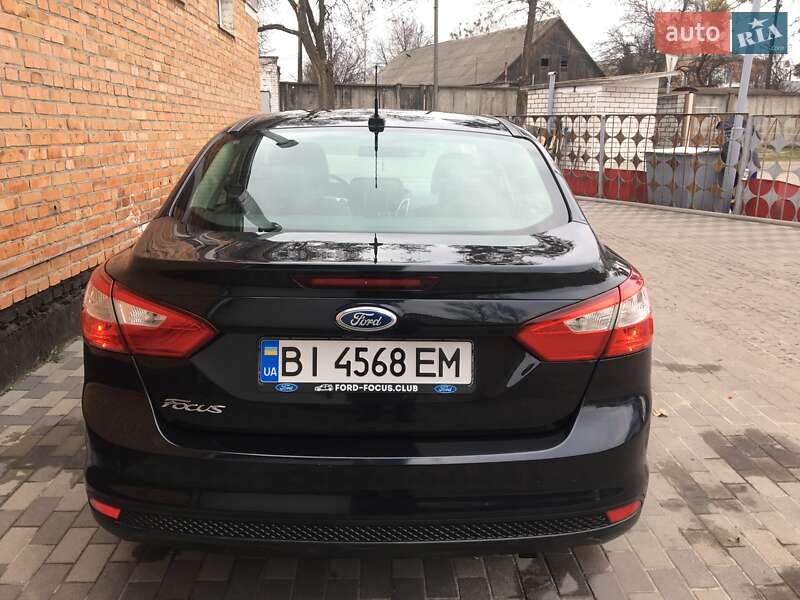 Седан Ford Focus 2012 в Лубнах