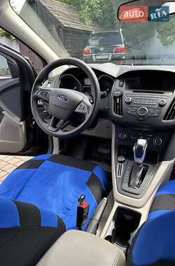 Седан Ford Focus 2016 в 