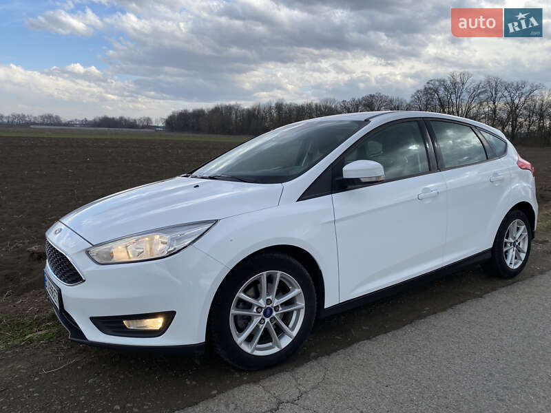 Хэтчбек Ford Focus 2016 в Черновцах