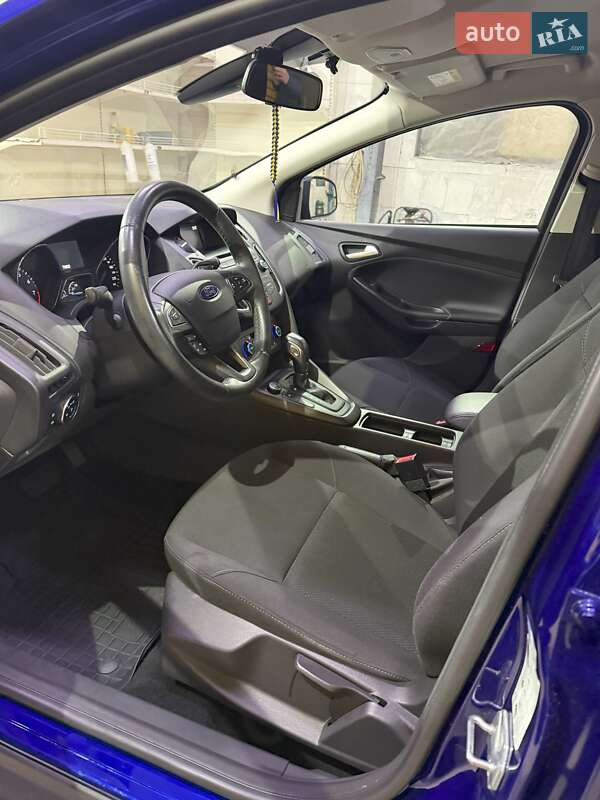 Хэтчбек Ford Focus 2016 в Киеве фото 5 Хэтчбек Ford Focus 2016 в Киеве