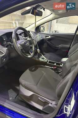 Хэтчбек Ford Focus 2016 в 