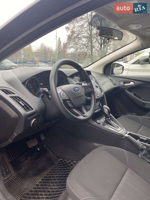 Седан Ford Focus 2017 в Киеве