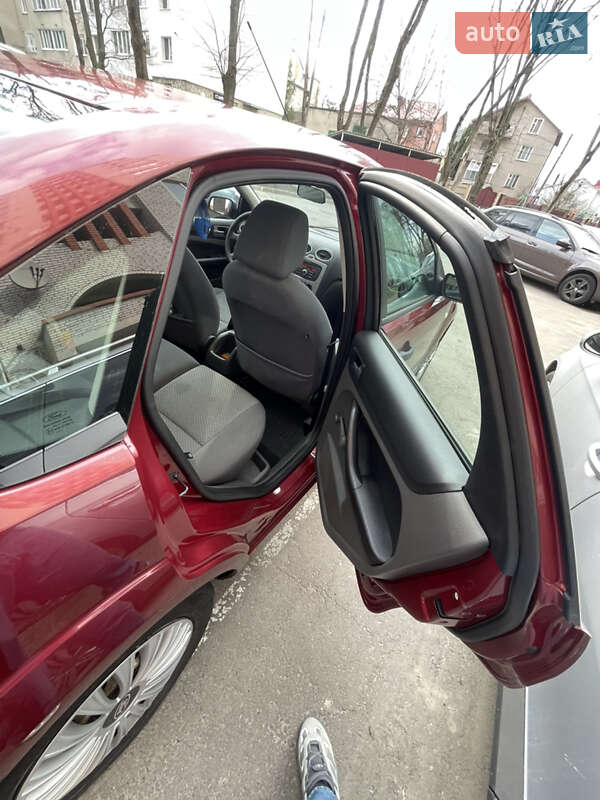 Седан Ford Focus 2005 в Тернополі