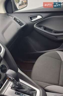 Седан Ford Focus 2014 в 