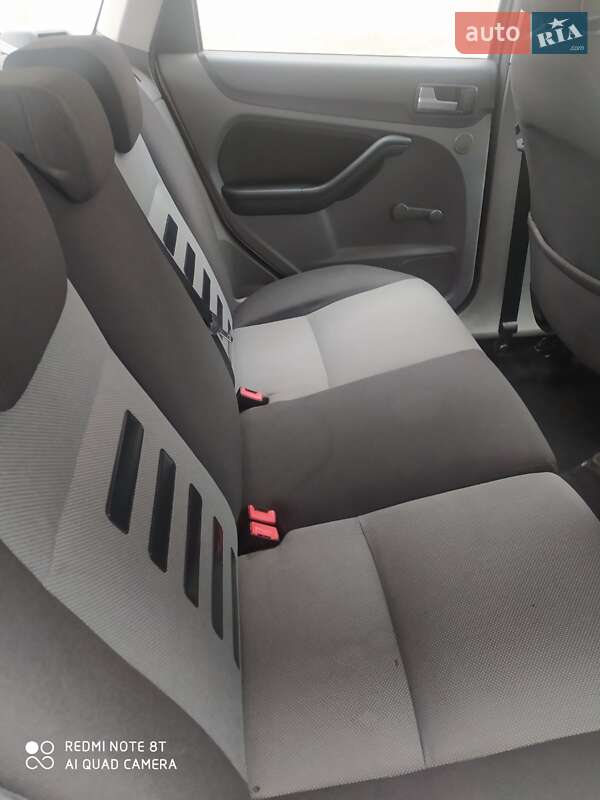 Универсал Ford Focus 2008 в Глухове