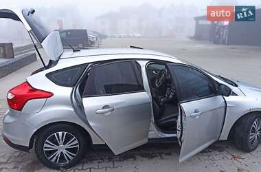 Хэтчбек Ford Focus 2014 в 