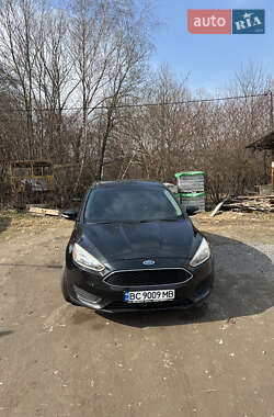 Седан Ford Focus 2015 в 