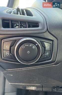 Хэтчбек Ford Focus 2014 в 