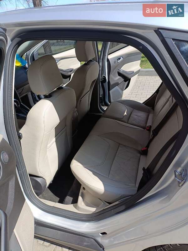 Хэтчбек Ford Focus 2015 в Звягеле