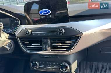 Хэтчбек Ford Focus 2018 в Киеве