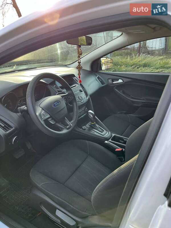 Хэтчбек Ford Focus 2016 в Житомире
