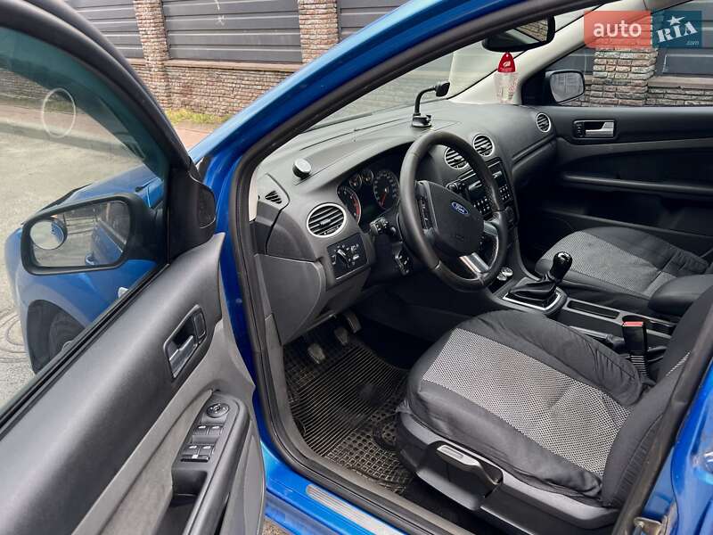 Хэтчбек Ford Focus 2006 в Киеве фото 30 Хэтчбек Ford Focus 2006 в Киеве