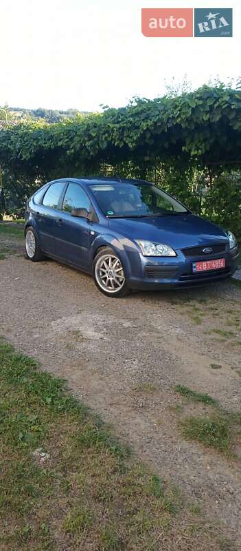 Хэтчбек Ford Focus 2006 в 