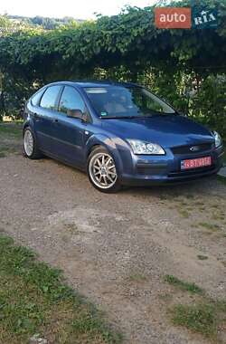 Хэтчбек Ford Focus 2006 в 