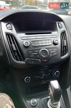 Седан Ford Focus 2016 в 