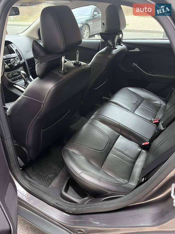 Хэтчбек Ford Focus 2011 в Чернигове