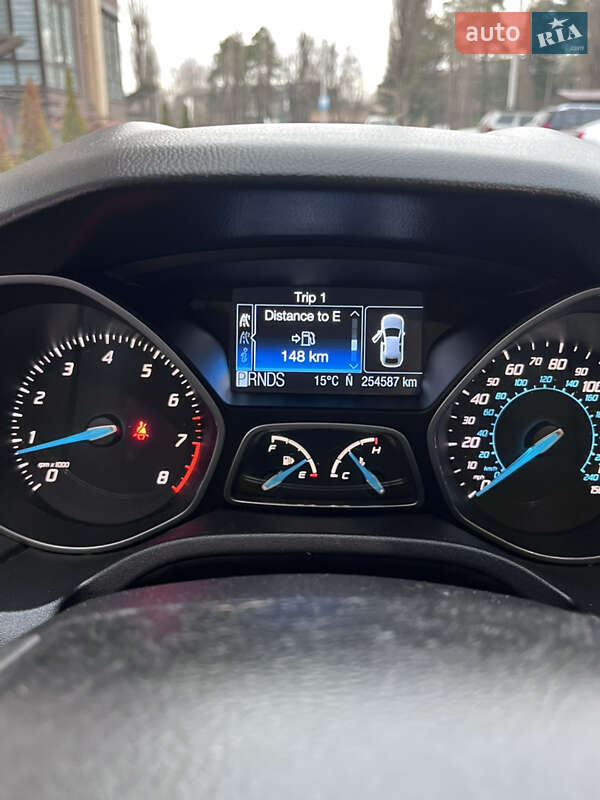 Хэтчбек Ford Focus 2011 в Чернигове