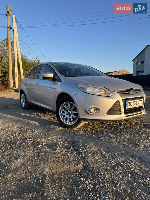 Ford Focus 2011