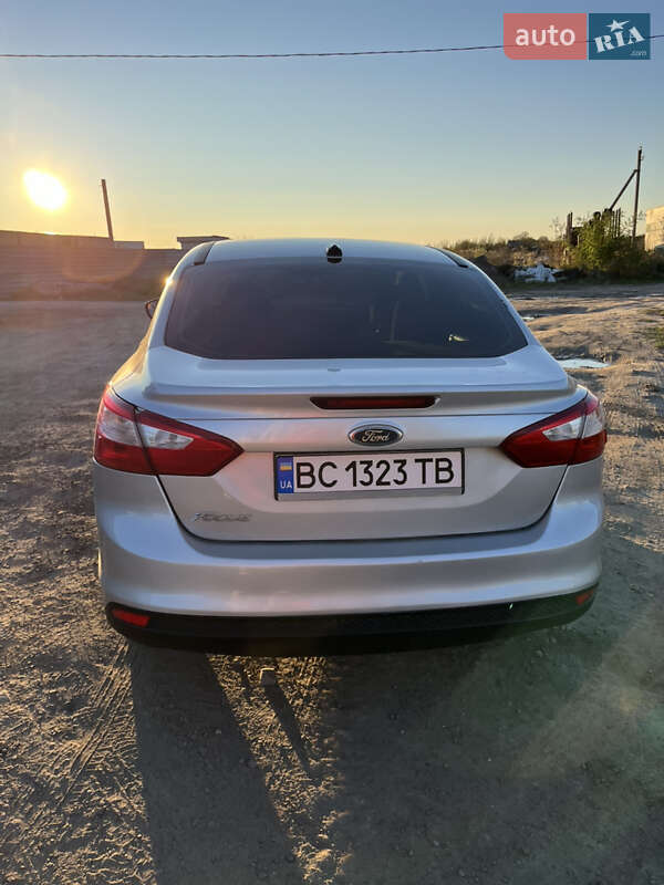 Седан Ford Focus 2011 в Львове