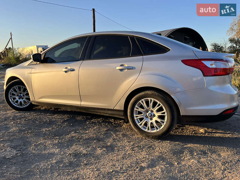 Седан Ford Focus 2011 в Львове