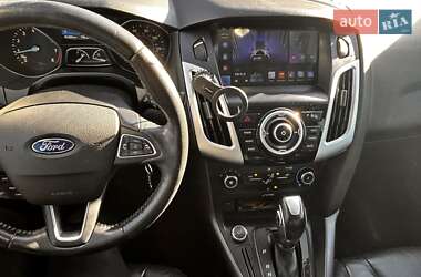 Седан Ford Focus 2016 в 