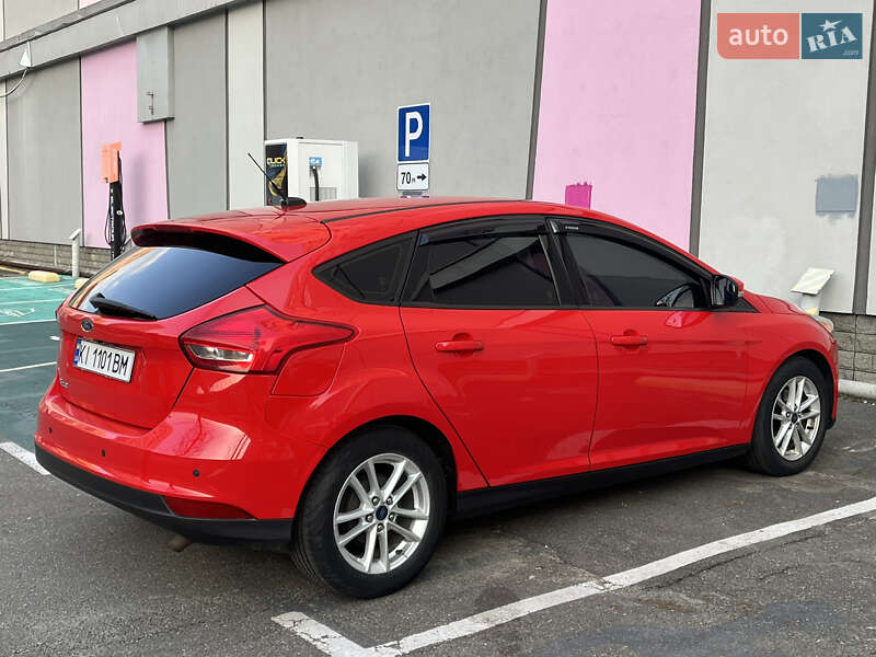 Хэтчбек Ford Focus 2016 в Киеве