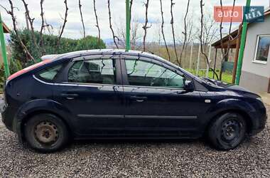 Хэтчбек Ford Focus 2006 в 