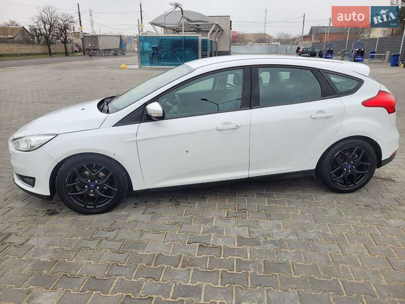 Хэтчбек Ford Focus 2016 в Николаеве фото 17 Хэтчбек Ford Focus 2016 в Николаеве