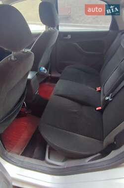 Седан Ford Focus 2005 в 