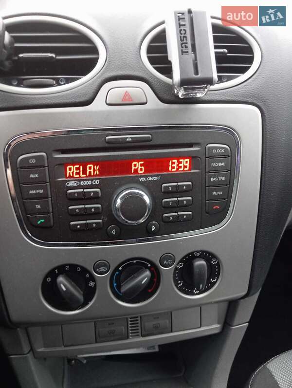 Хэтчбек Ford Focus 2010 в Ровно