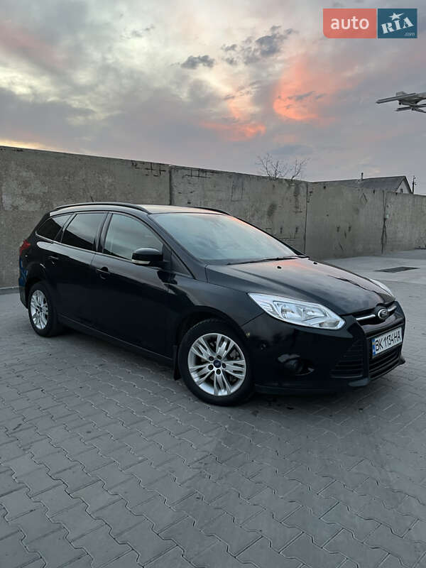 Універсал Ford Focus 2012 в Сарнах