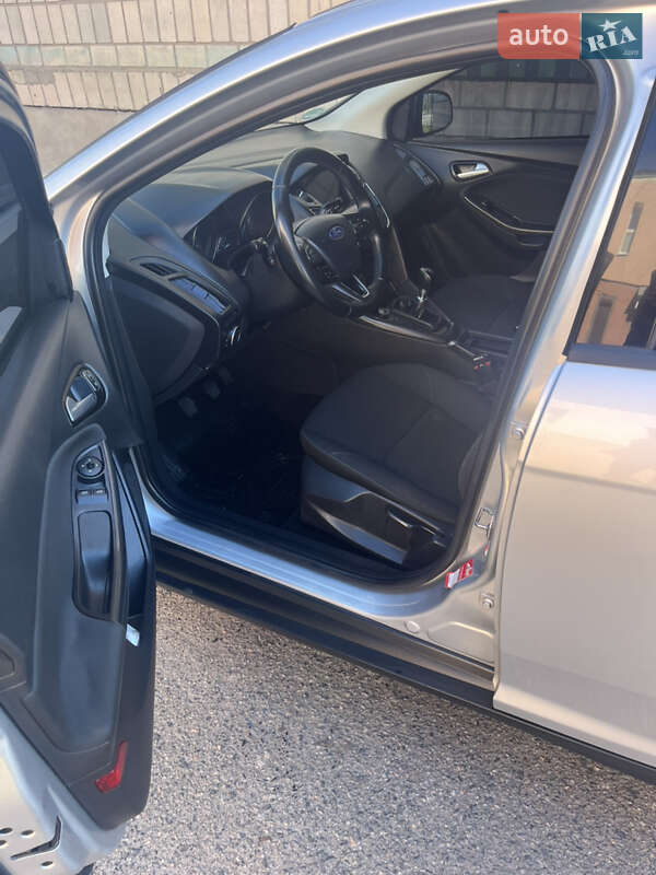 Универсал Ford Focus 2017 в Решетиловке