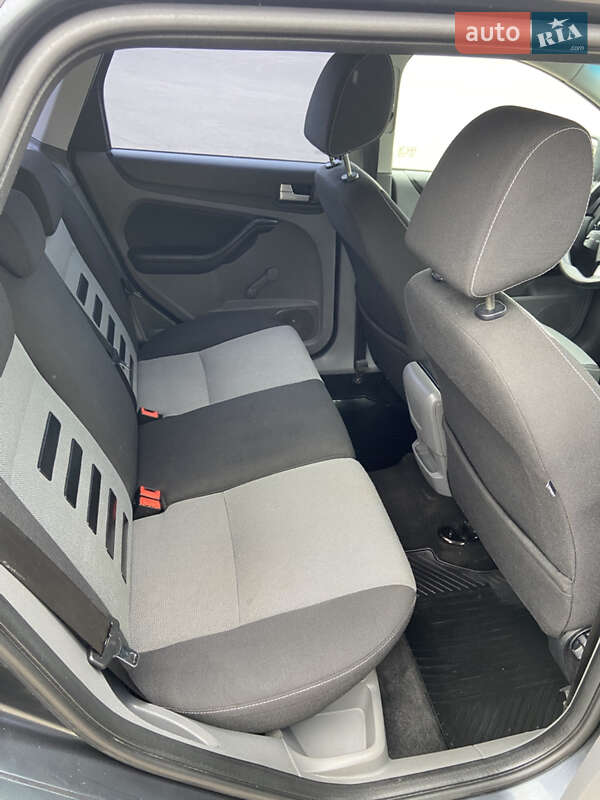 Універсал Ford Focus 2010 в Кривому Розі