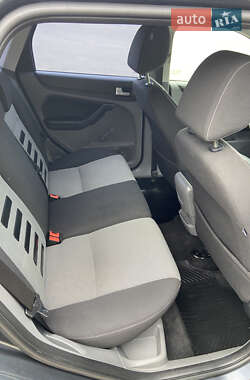 Универсал Ford Focus 2010 в 