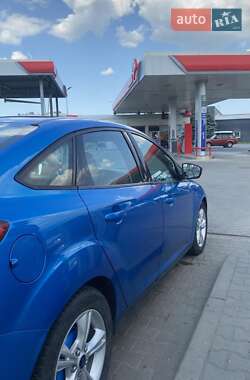 Седан Ford Focus 2014 в 