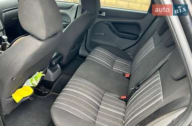 Хэтчбек Ford Focus 2008 в 