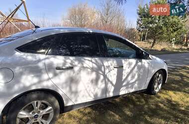 Седан Ford Focus 2013 в 