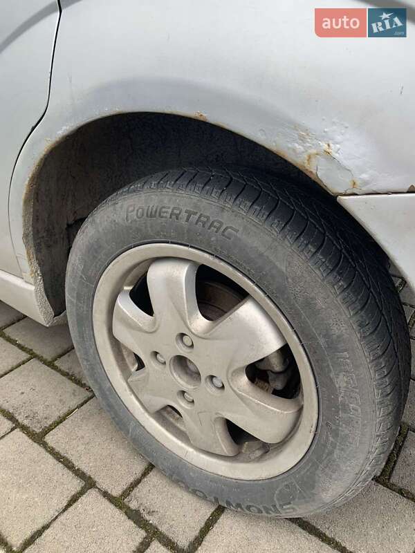 Универсал Ford Focus 2001 в Луцке