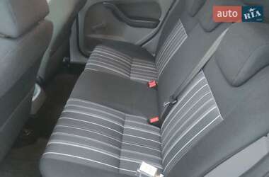 Универсал Ford Focus 2010 в 