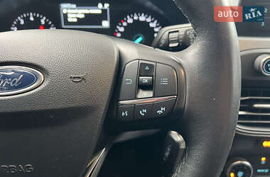 Хэтчбек Ford Focus 2019 в 