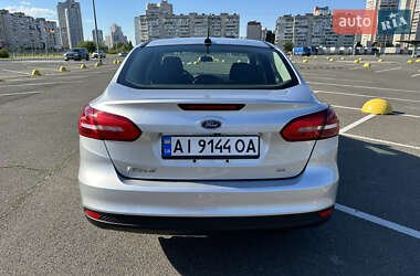 Седан Ford Focus 2017 в 