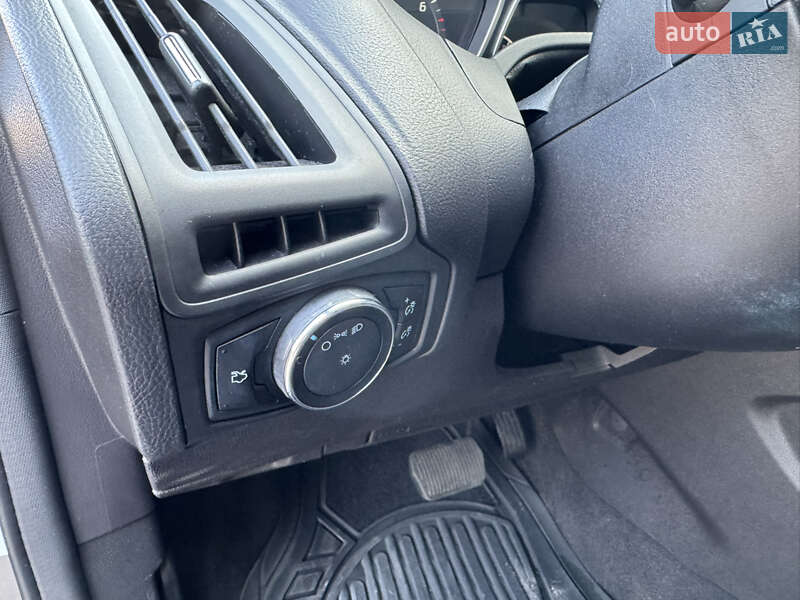 Седан Ford Focus 2013 в Киеве