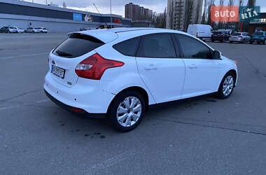 Хэтчбек Ford Focus 2014 в 