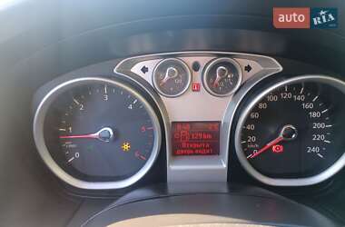 Универсал Ford Focus 2010 в 