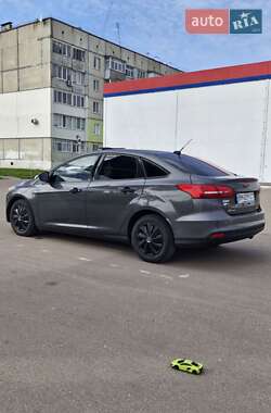 Седан Ford Focus 2016 в 