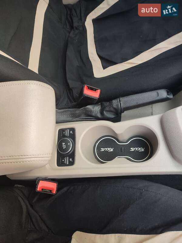 Седан Ford Focus 2012 в Киеве