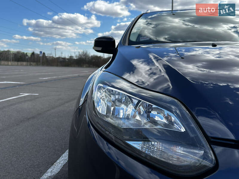 Универсал Ford Focus 2011 в Ровно