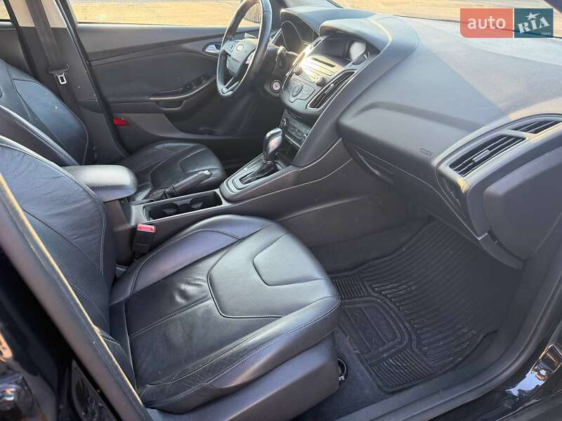 Хэтчбек Ford Focus 2015 в Киеве